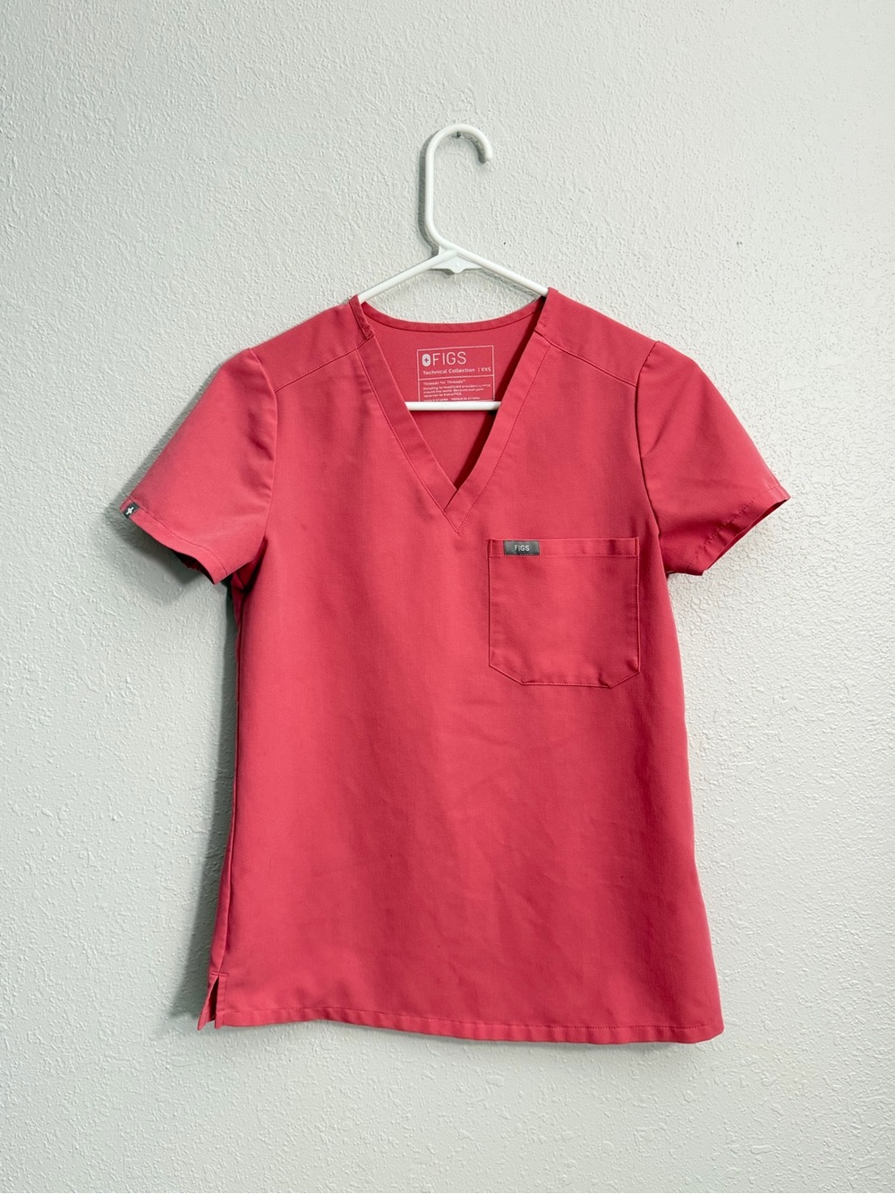 Figs Women's V-Neck Scrub Top in Coral